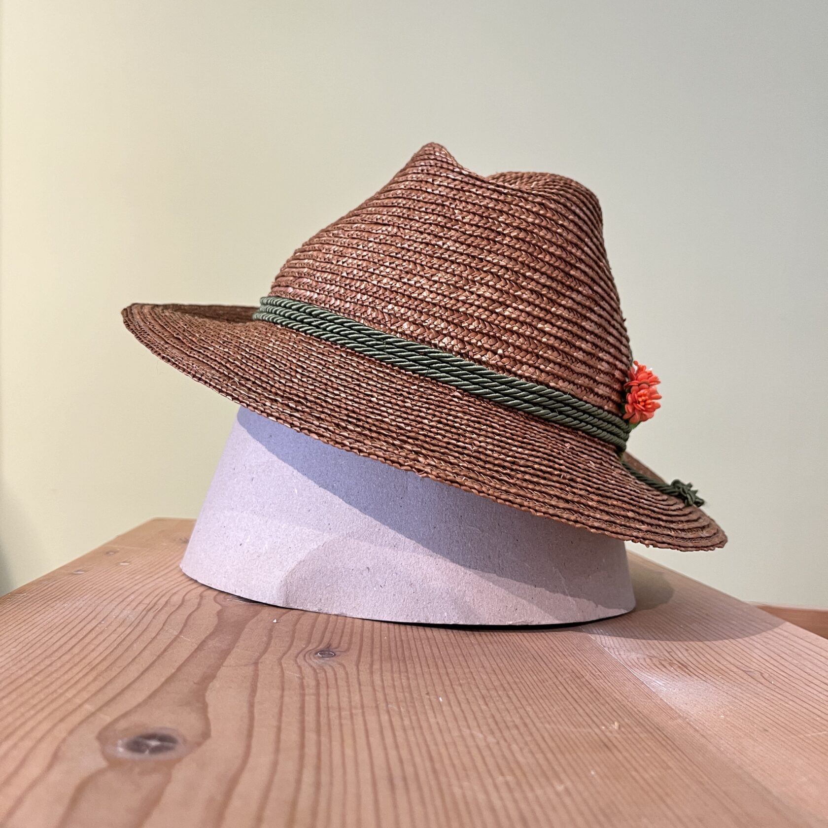 StrohhutTrachtenhutHonig1