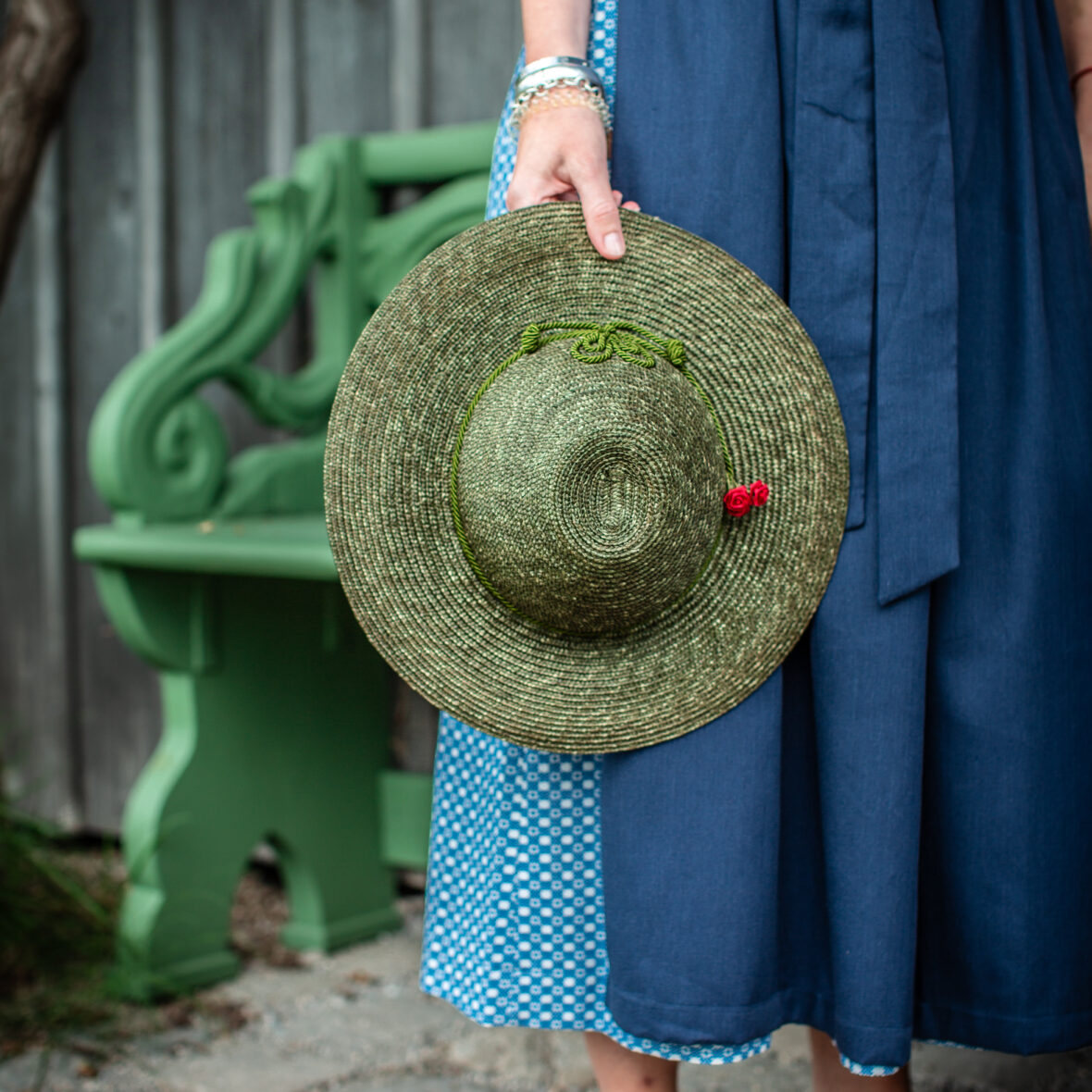 HundSansSchoFrauenStrohhutTrachtenhutGrün