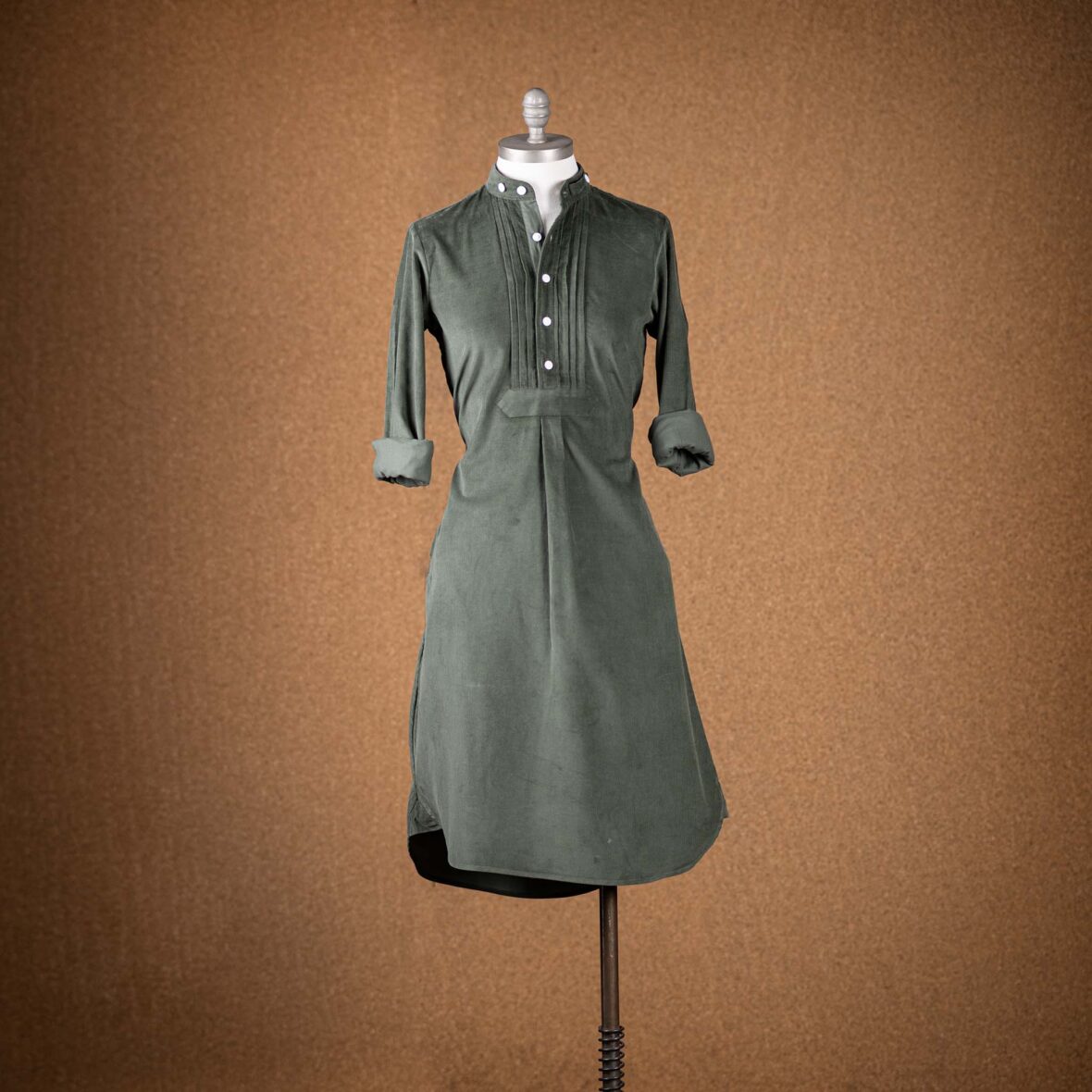 hund-sans-scho-kleid-cord-grün-1