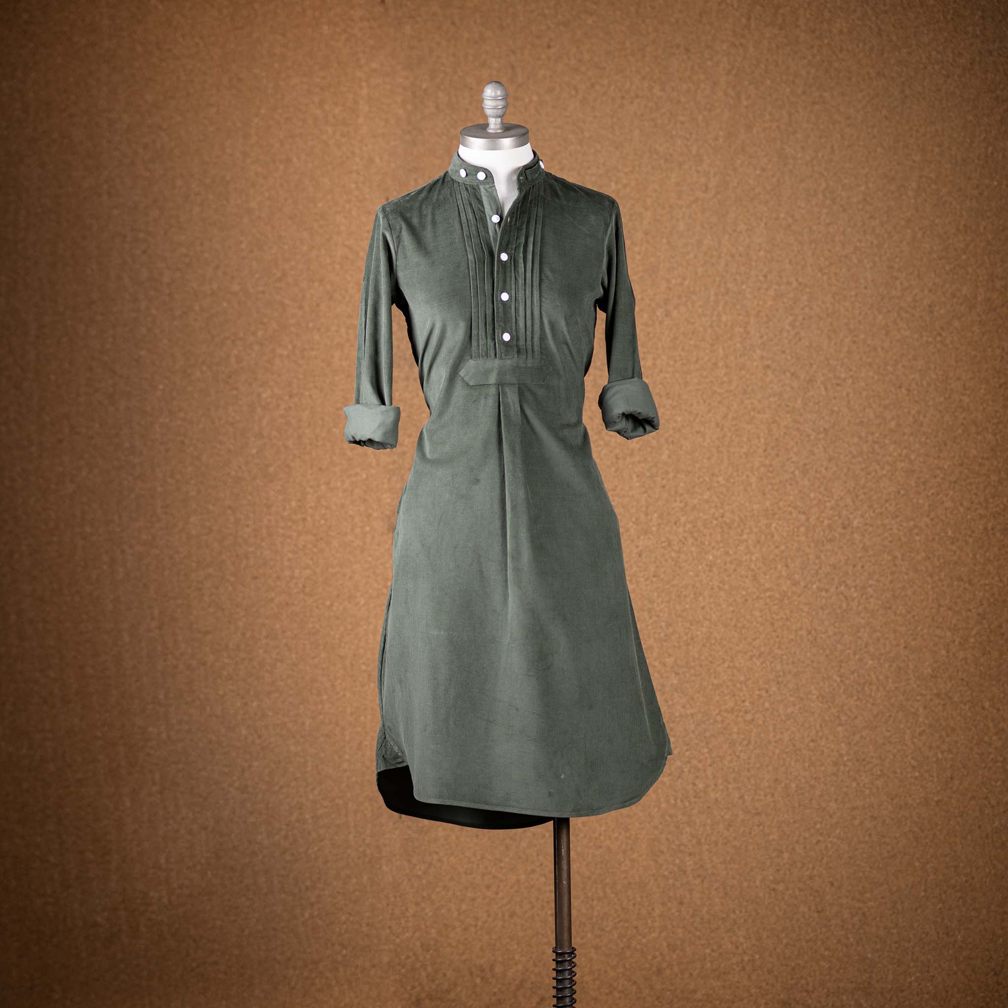 hund-sans-scho-kleid-cord-grün-1